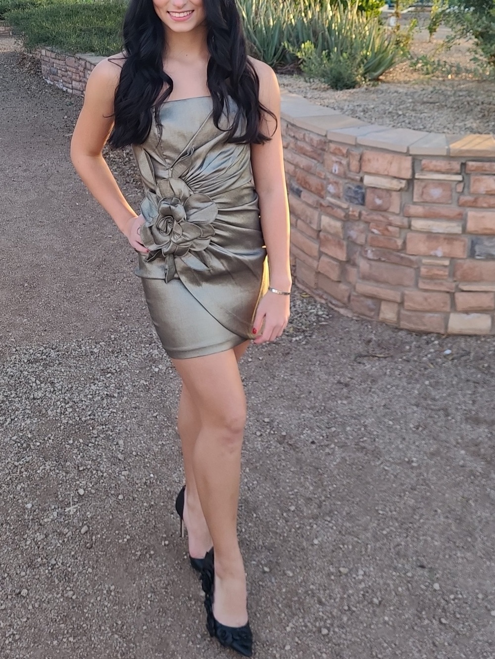 Cocktail / semi-formal dress.